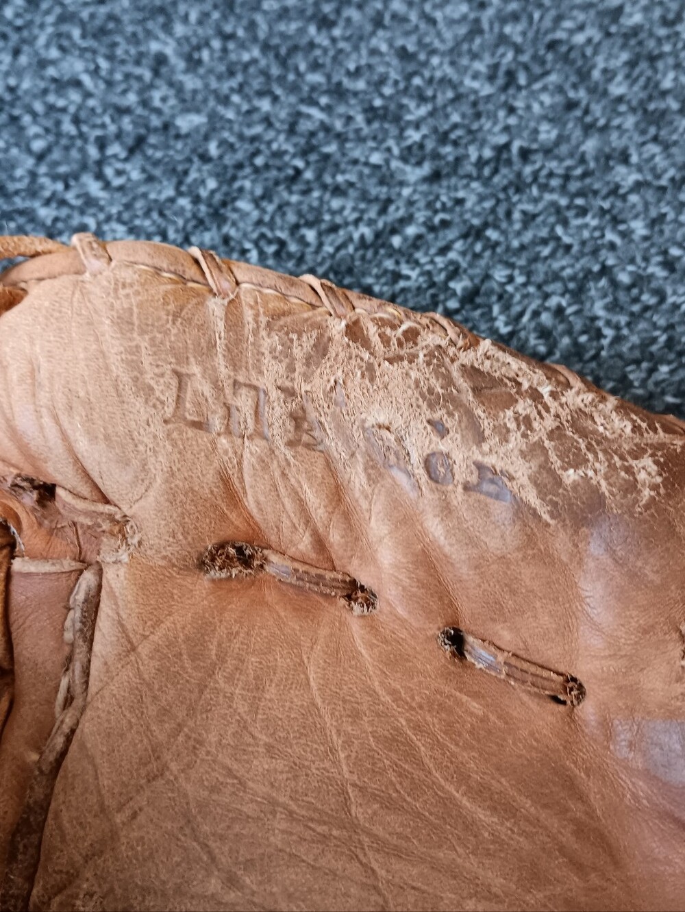 USA Rawlings Vintage Johnny Bench Leather Catchers Mitt, Baseball, Sports Glove - Picture 5 of 16